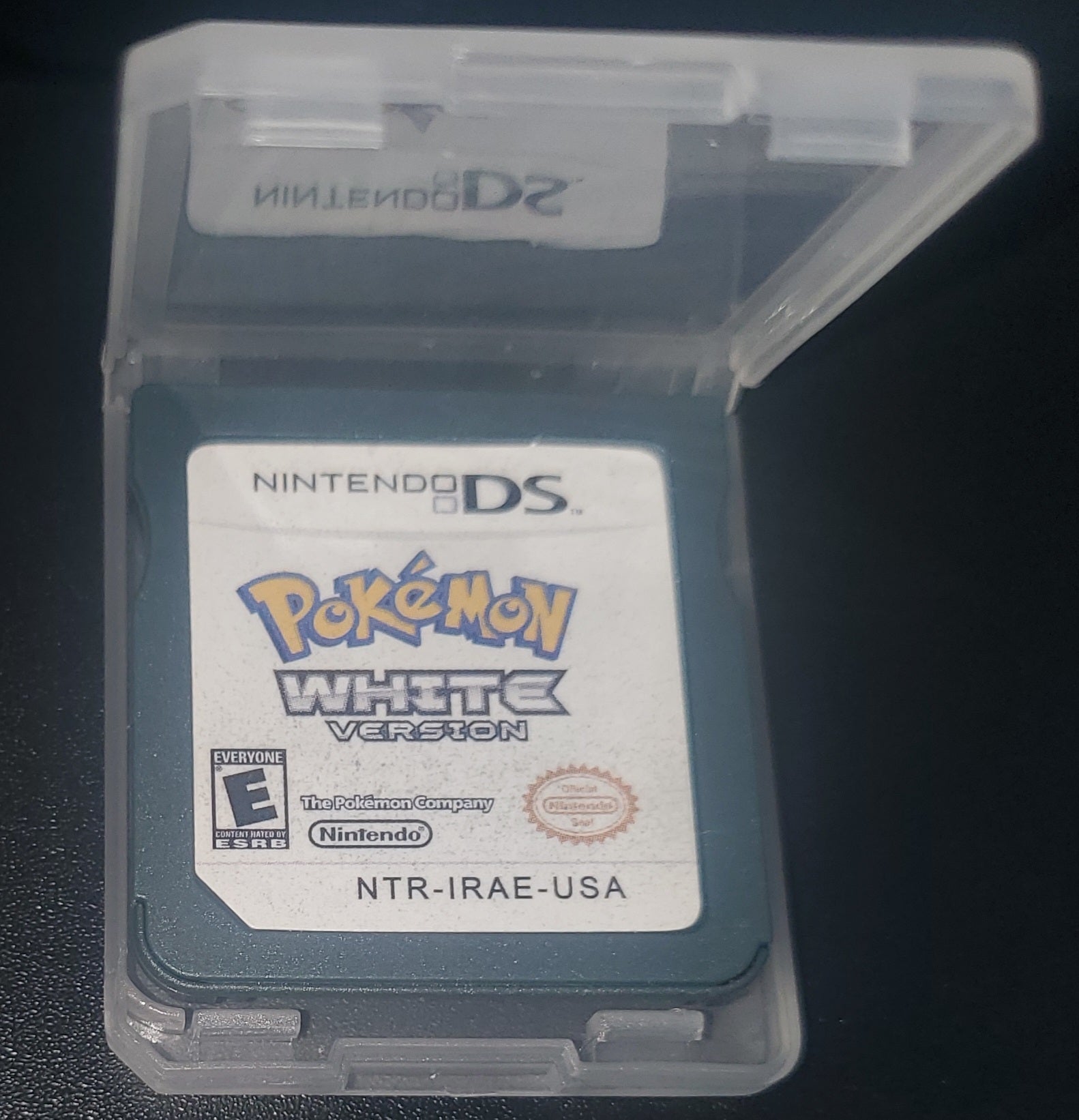 Pokemon White Version 1 NDS Video Game Cartridge Nintendo DS 2011 R4