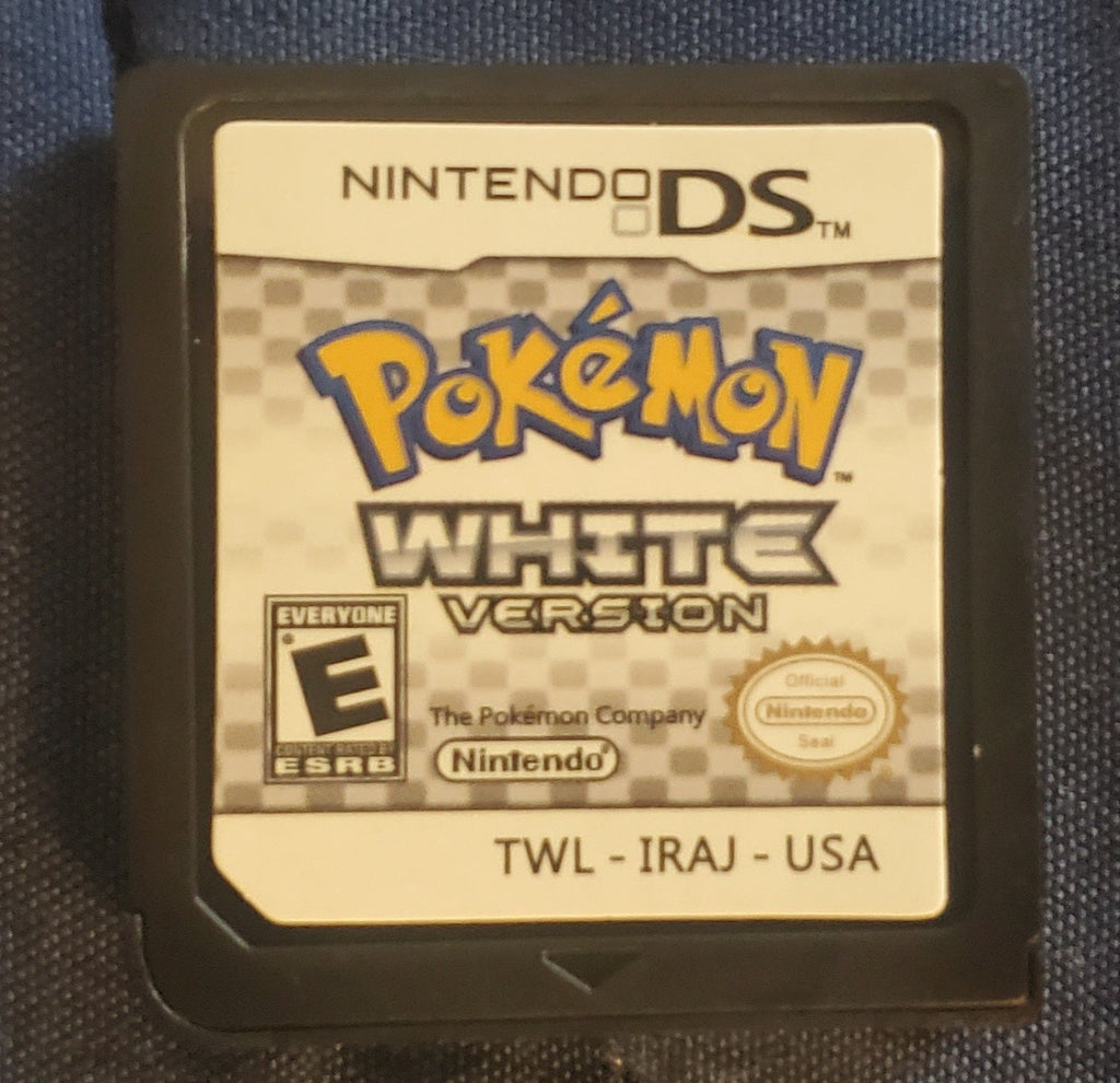 Pokemon White Version 1 NDS Video Game Cartridge Nintendo DS 2011