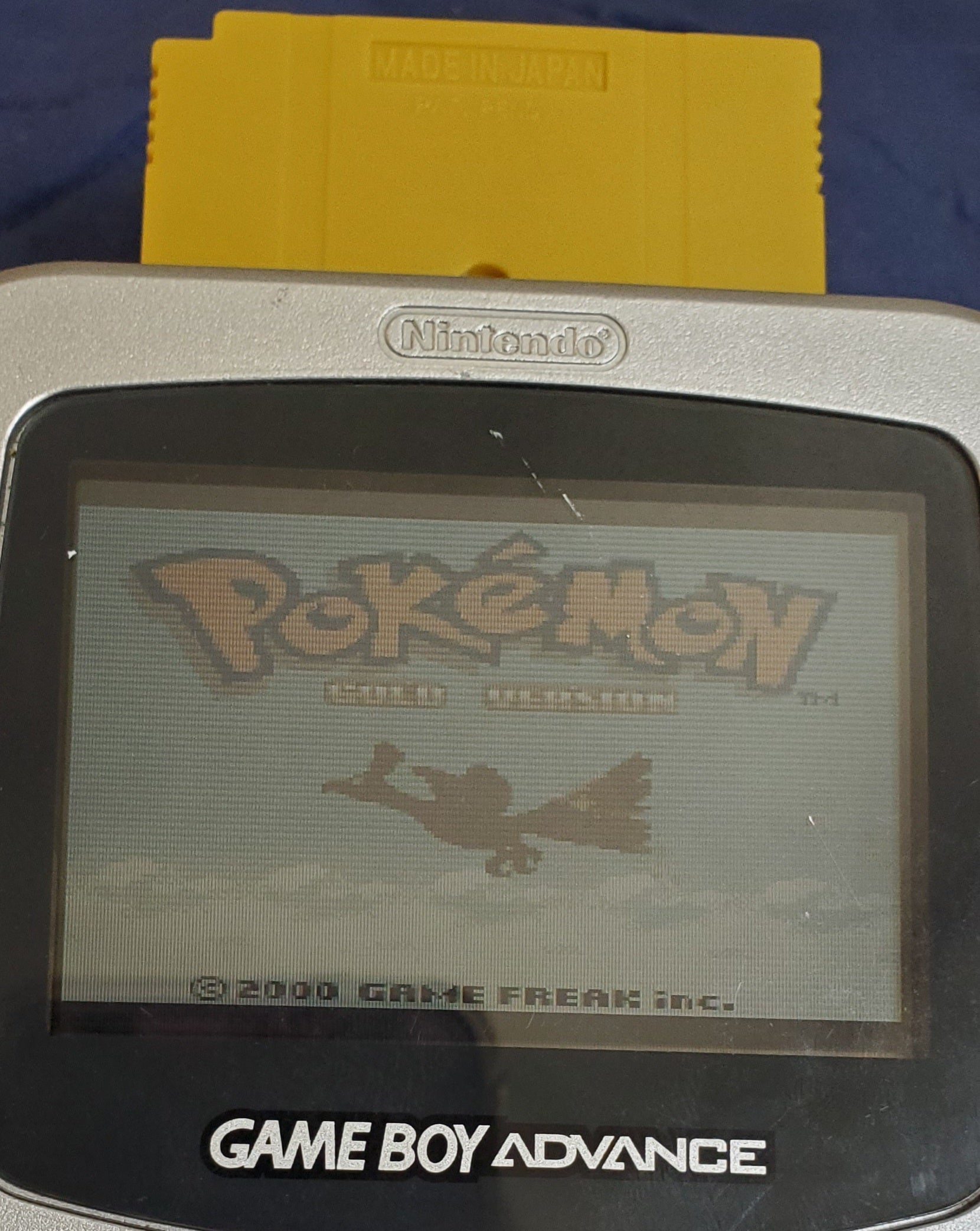 Pokemon Gold GBC Video Game Cartidge Game Boy Color 2000
