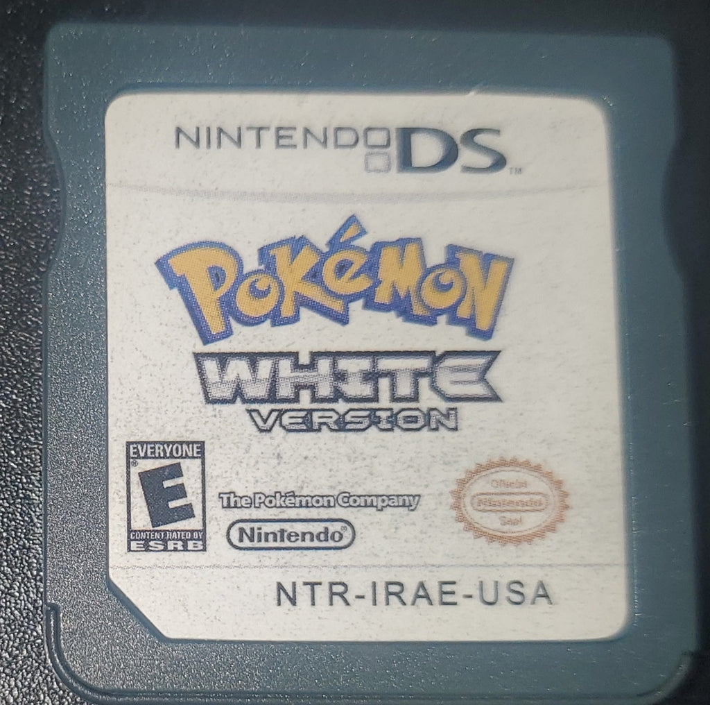 Pokemon White Version 1 NDS Video Game Cartridge Nintendo DS 2011 R4